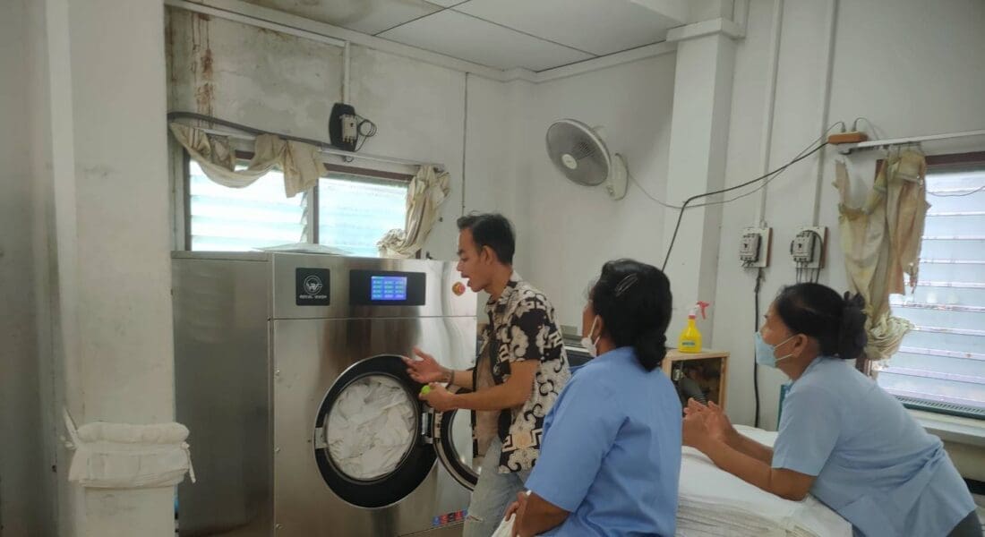 68032601 - งานติดตั้ง เครื่องซักผ้าอุตสาหกรรม ROYAL WASH - 13