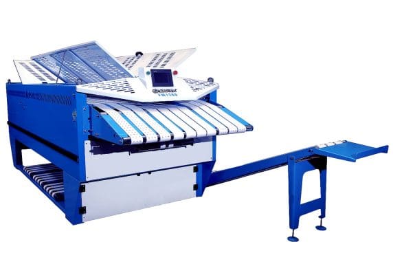 เครื่องพับผ้าเช็ดตัว YASEN FM-1200 with conveyor system เครื่องพับผ้าเช็ดตัว YASEN FM-1200 with conveyor system